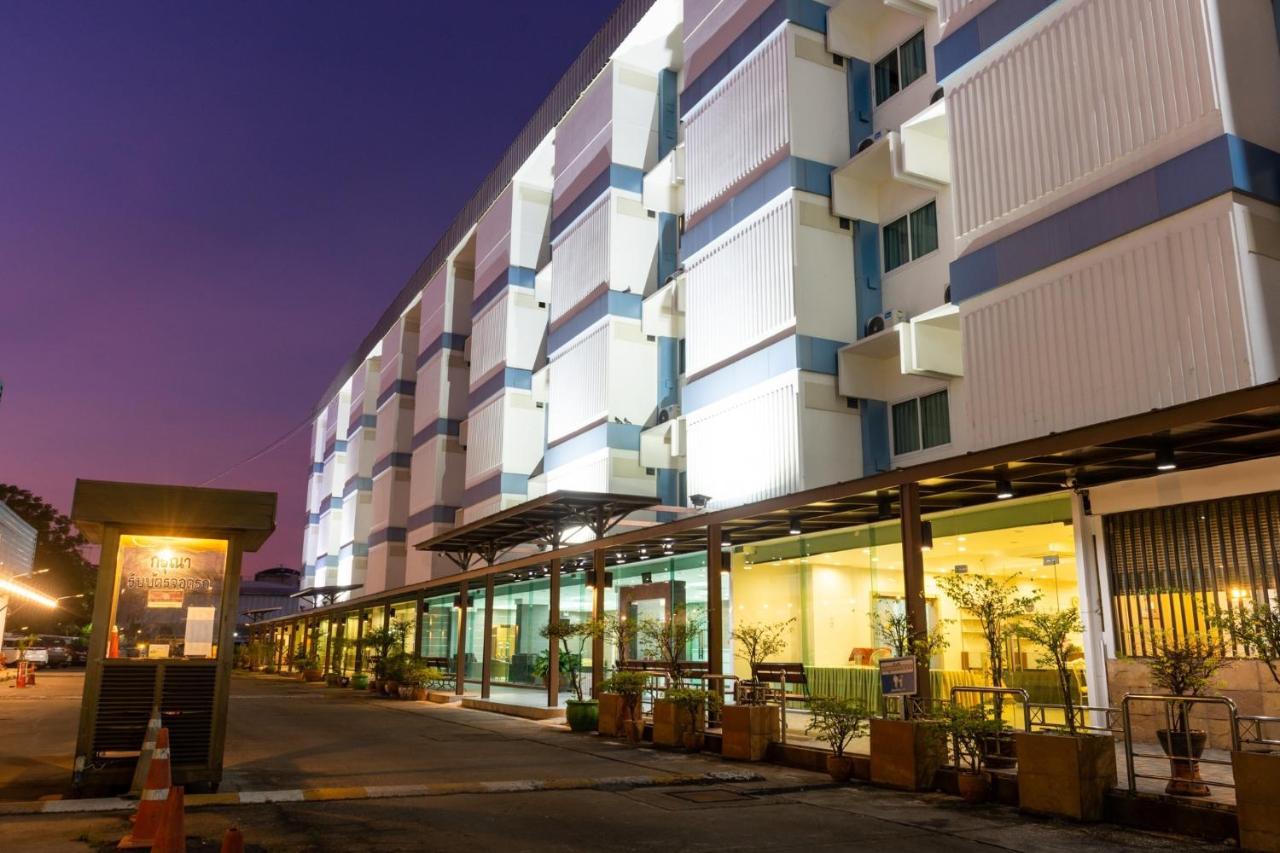 Mayflower Grand Hotel Korat Nakhonratchasima Buitenkant foto