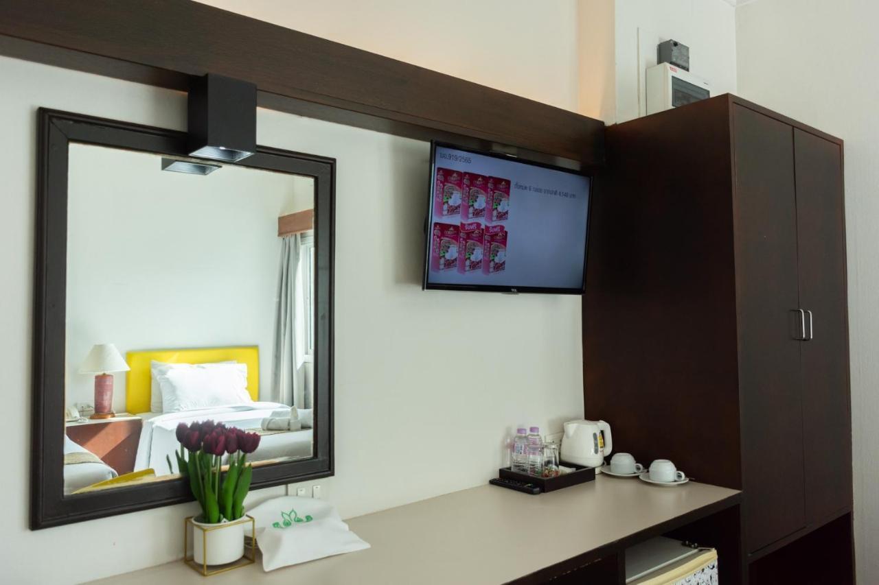 Mayflower Grand Hotel Korat Nakhonratchasima Buitenkant foto