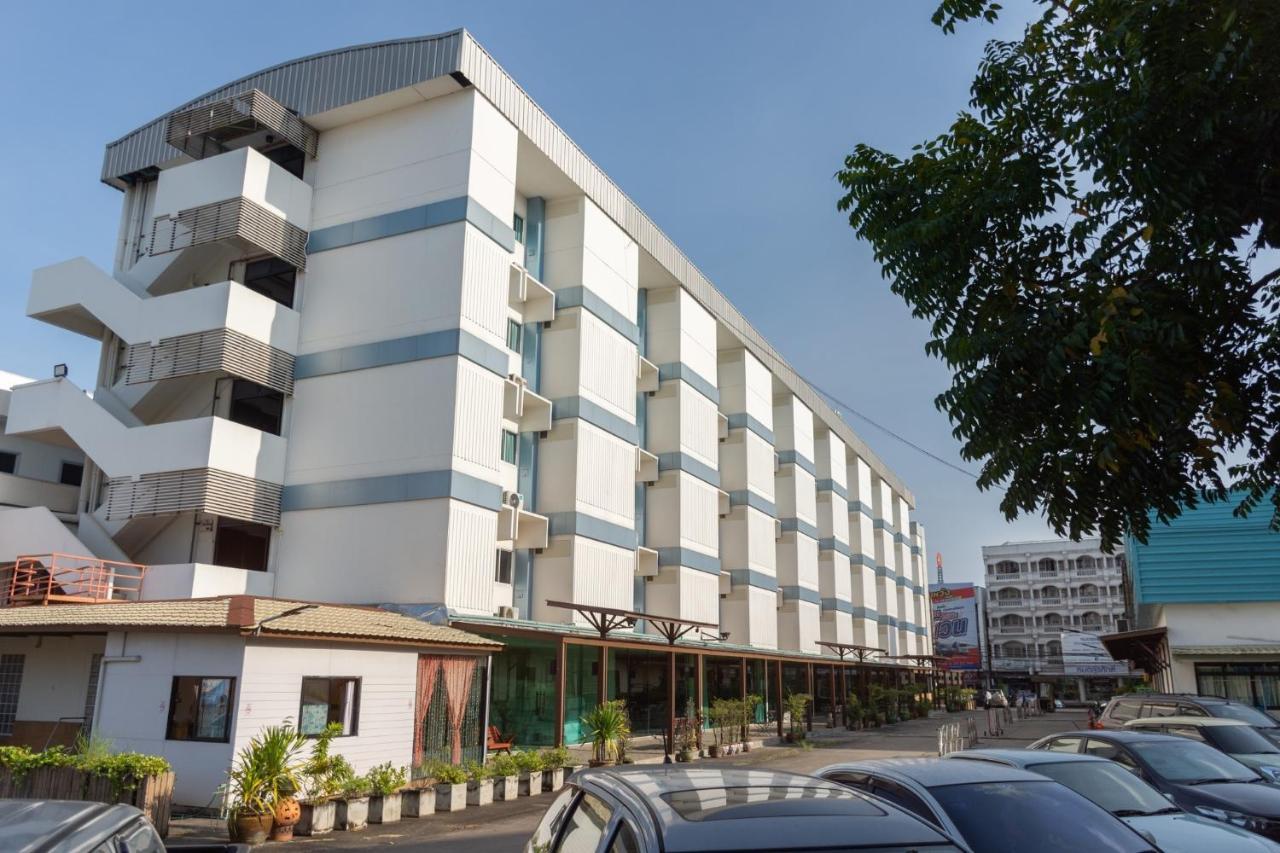 Mayflower Grand Hotel Korat Nakhonratchasima Buitenkant foto