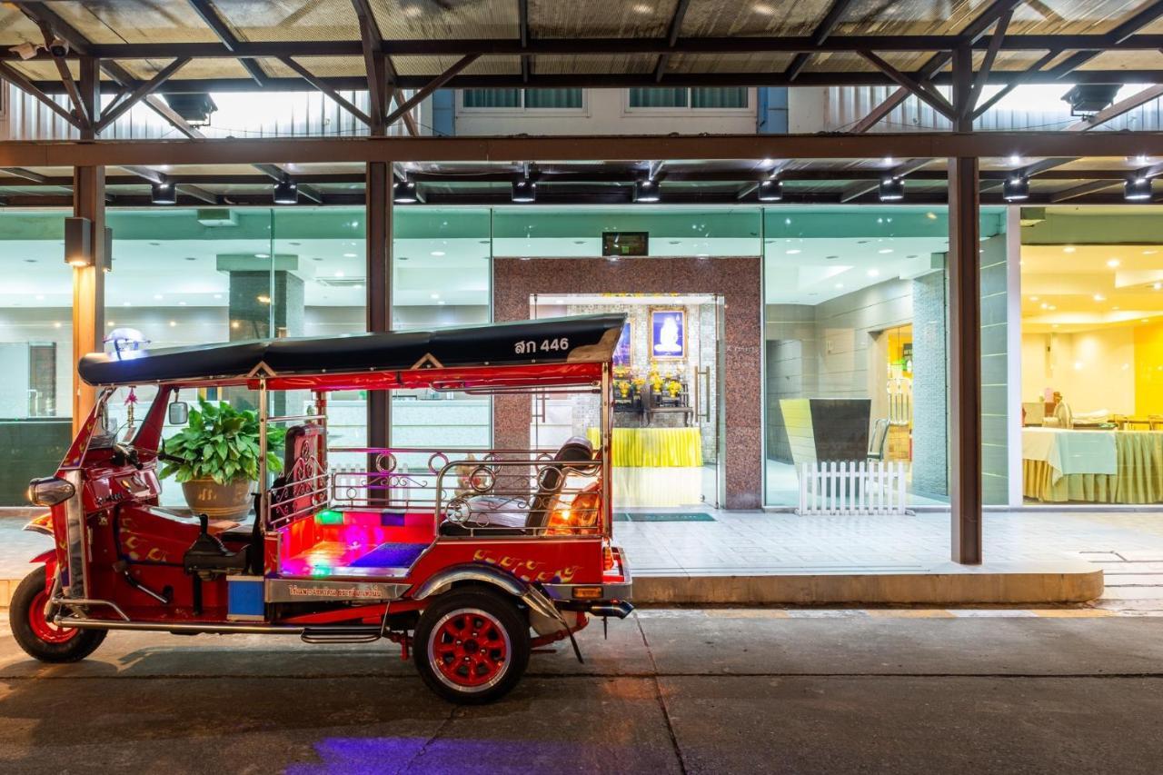 Mayflower Grand Hotel Korat Nakhonratchasima Buitenkant foto